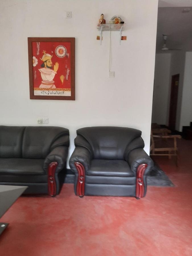 Hotel Yelona Kegalle Esterno foto